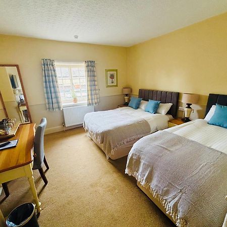 The Sibson Inn Hotel Water Newton Esterno foto
