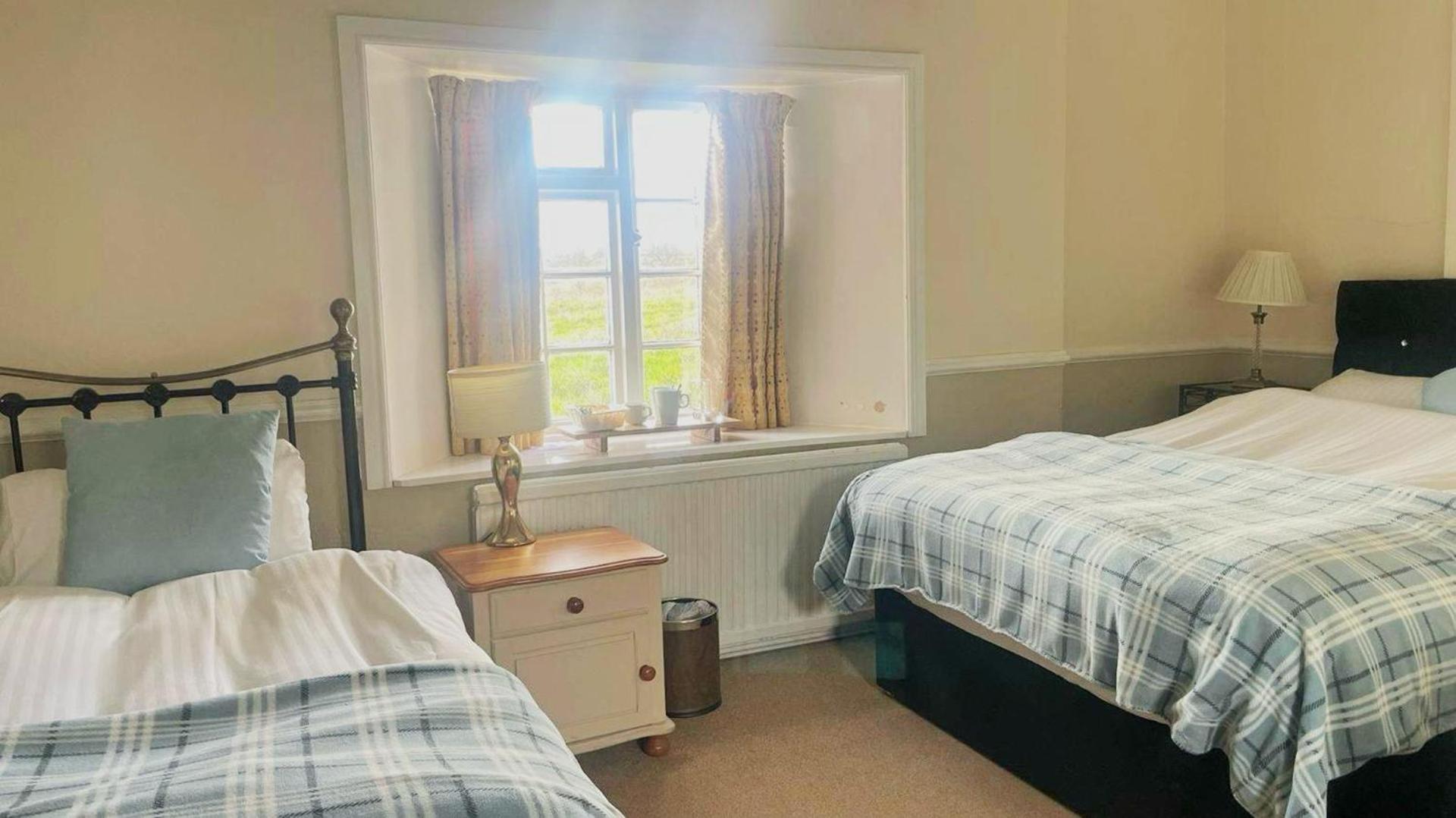 The Sibson Inn Hotel Water Newton Esterno foto