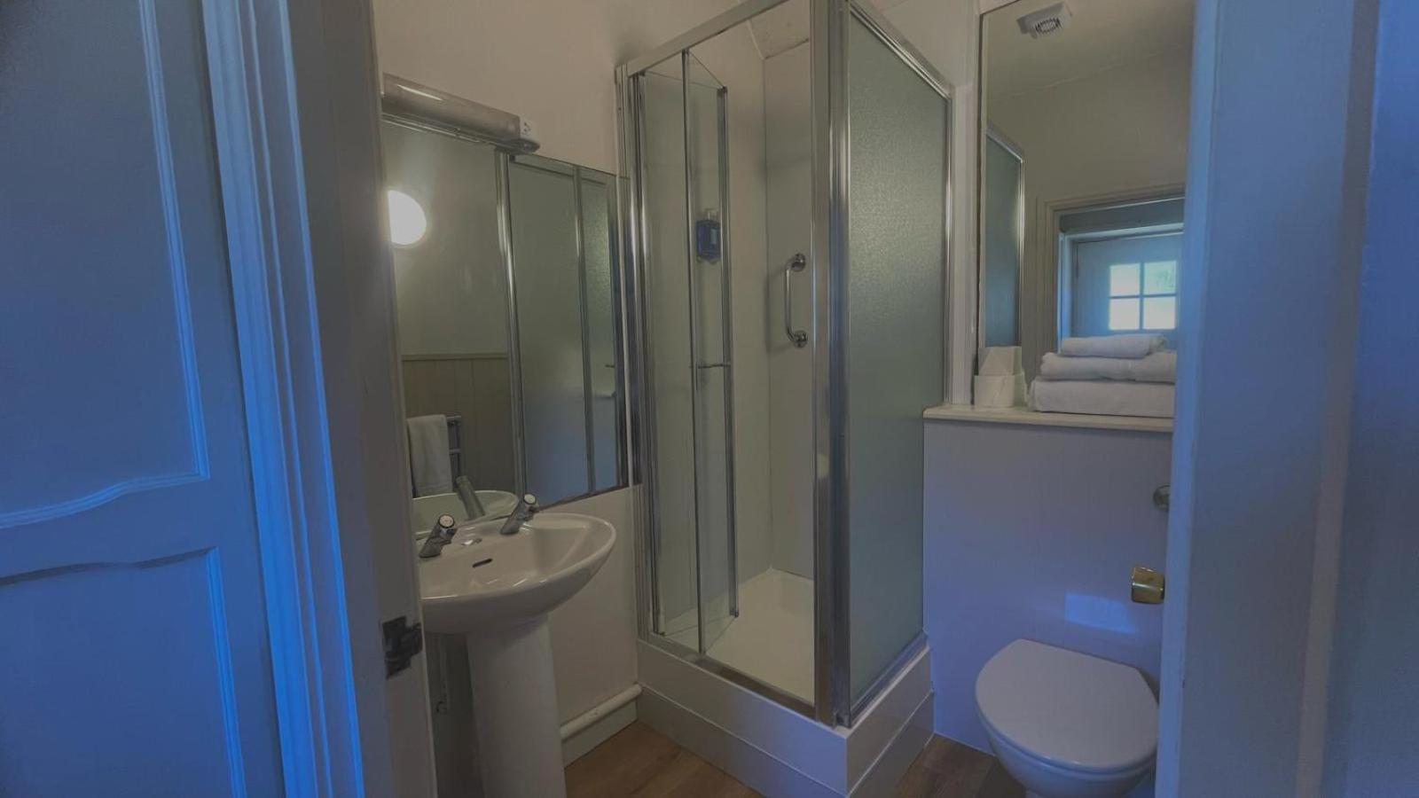 The Sibson Inn Hotel Water Newton Esterno foto