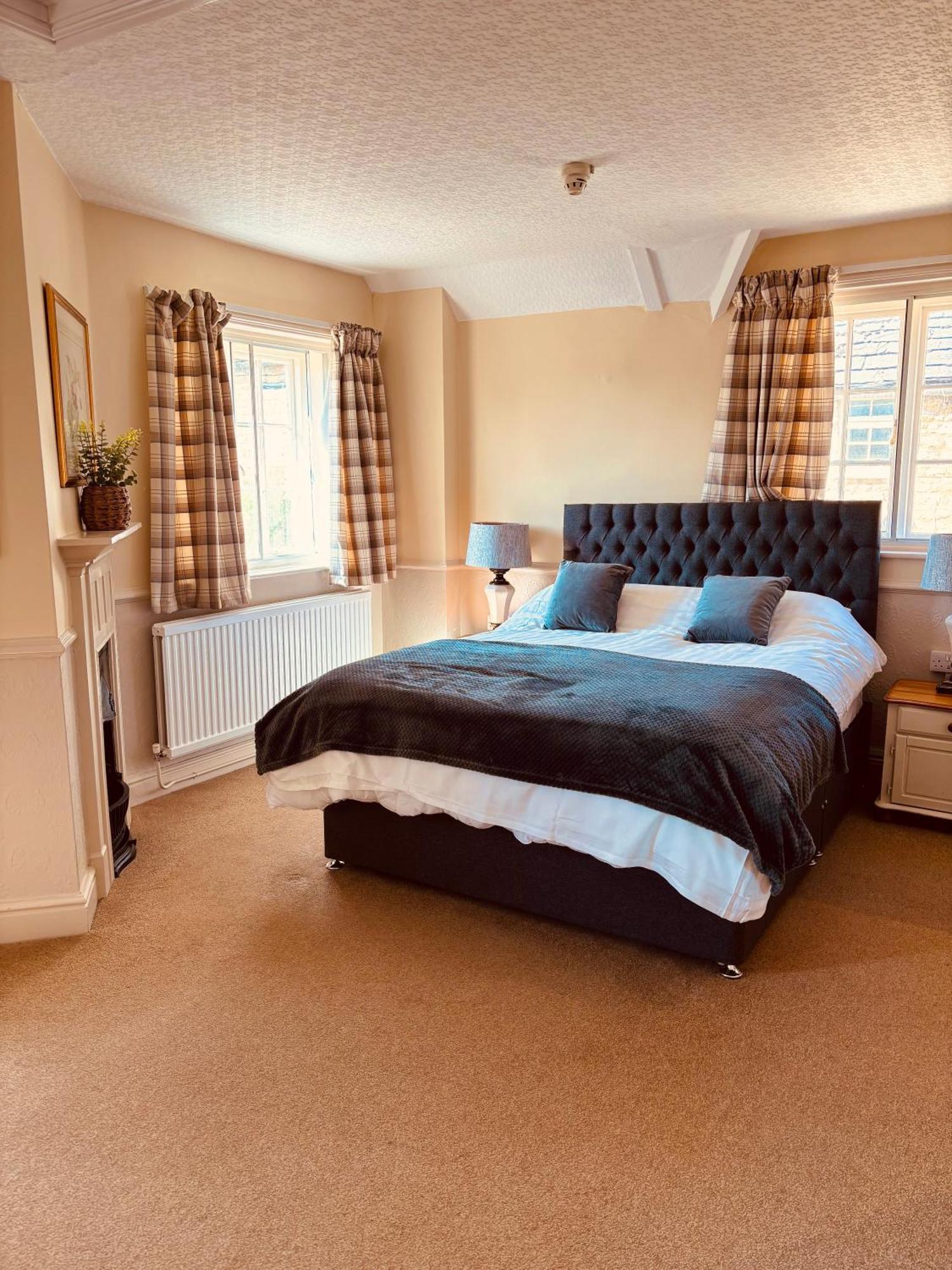The Sibson Inn Hotel Water Newton Esterno foto