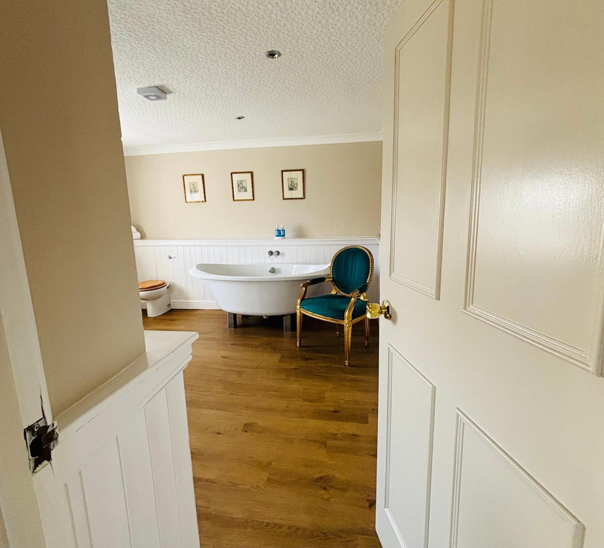 The Sibson Inn Hotel Water Newton Esterno foto