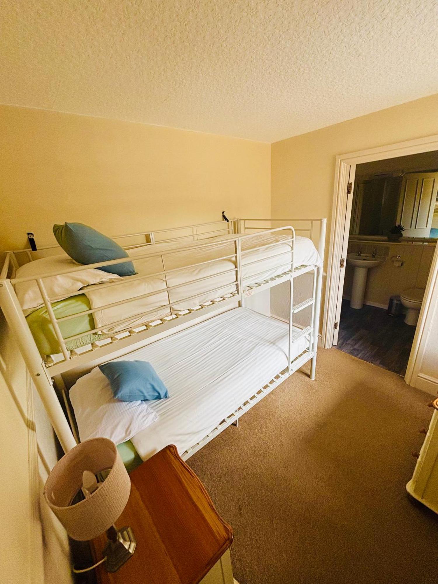 The Sibson Inn Hotel Water Newton Esterno foto
